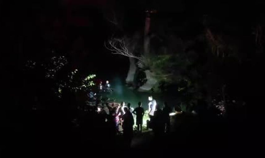Manavgat şelalesi adacığında yükselen su 6 kişinin kurtarılmasına neden oldu