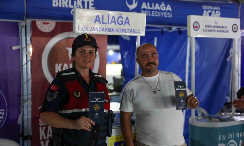 Gece pazarında bilgilendirme: Aliağa'da bağımlılık ve aile farkındalığını güçlendirme çalışması