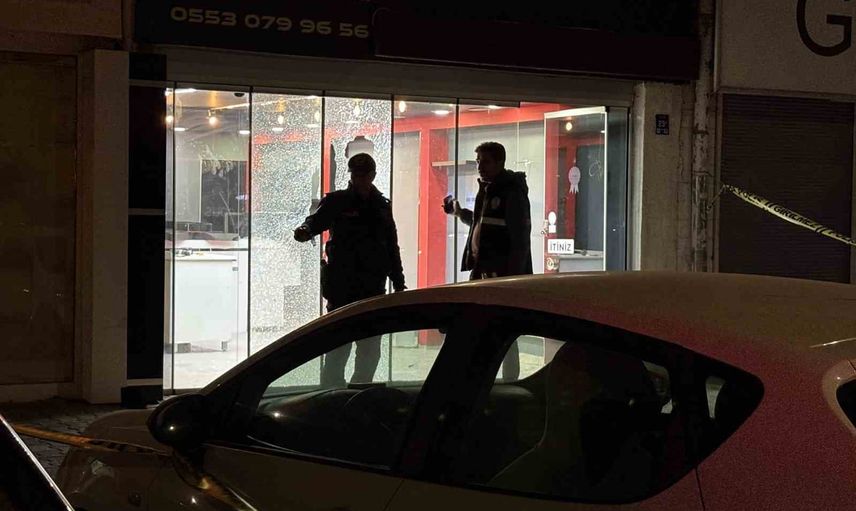 Kayseri'de kiralanan çiçekçi dükkanı silahla hedef alındı