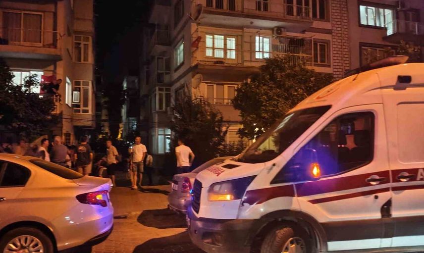 Gece çatıya çıkan eski okul müdürü aydınlatma boşluğuna düşerek yaşamını yitirdi