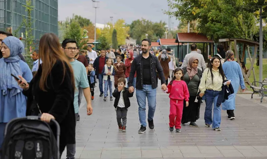 Ücretsiz ziyaretle canlanan Kayseri hayvanat bahçesi