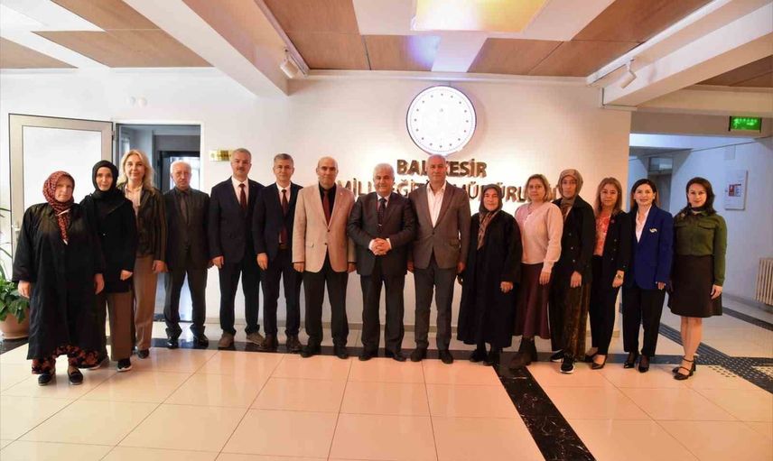 Balıkesir'de aba-şayak ve Gönen iğne oyası atölyeleri kadın emeğini güçlendiriyor