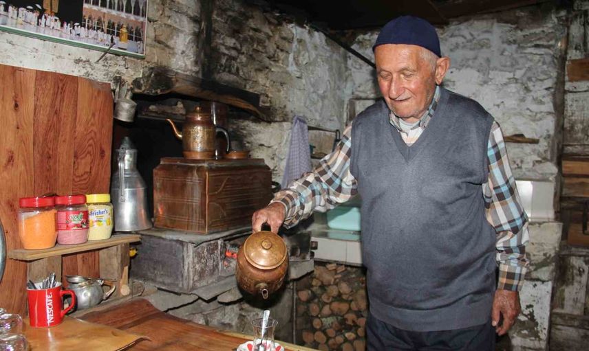 Yayla yolunun bekçisi Osman Koyun son yolculuğuna uğurlandı