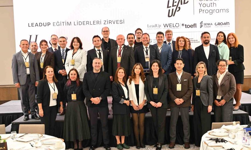 Eğitimde yapay zekâ yardımcı olmalı, düşünme sürecinin yerine geçmemeli