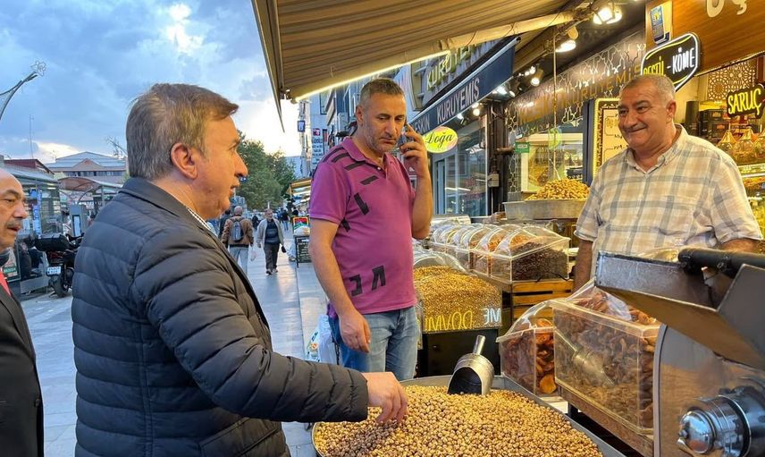 Vali Aydoğdu ile çarşı sohbeti: talepler masaya yatırıldı