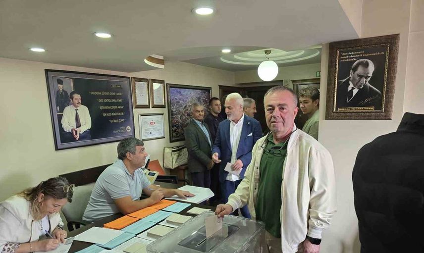 Buldan Ticaret Odası'nda yeni dönem: Özgür Önder başkan