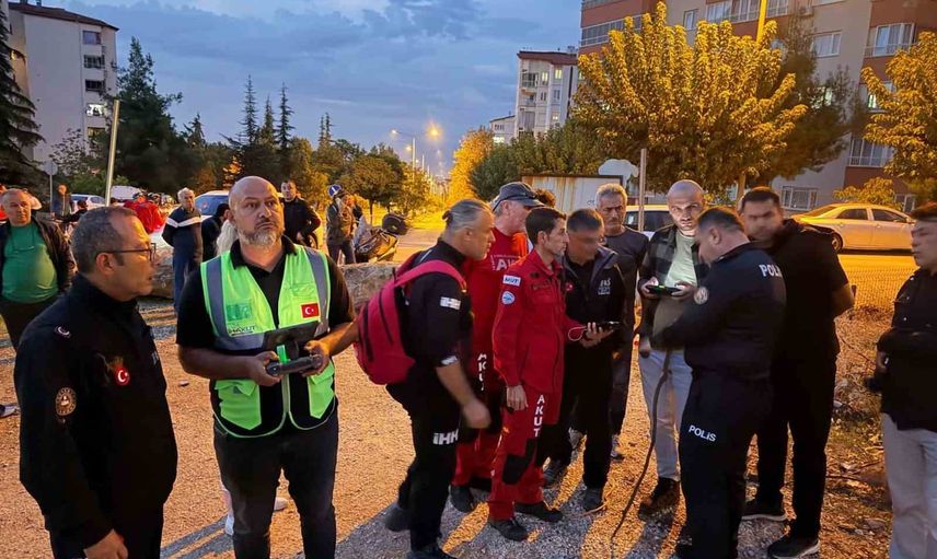 ormanlıkta kaybolan Alzheimer hastası için geniş çaplı arama devam ediyor