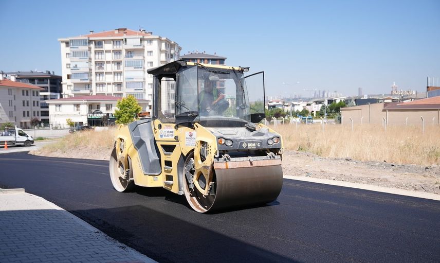 Gölbaşı’nda yollar yenileniyor: konforlu ve güvenli ulaşım için yoğun mesai