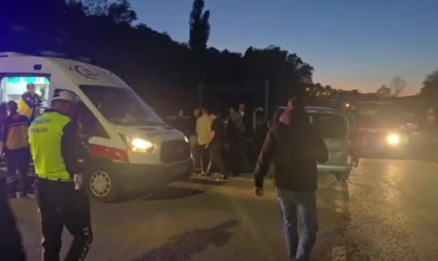 Zonguldak akşamında kavşak çarpışması: altı yaralı