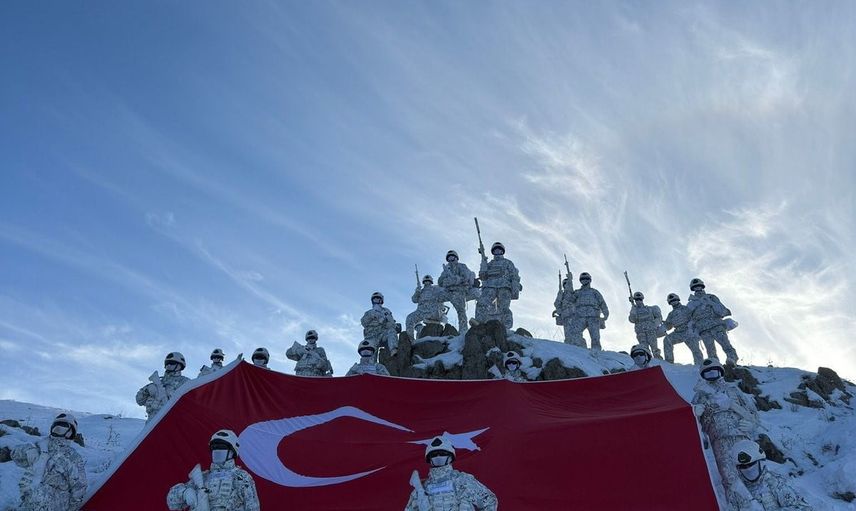NATO'dan 29 ekim mesajı: LANDCOM Türk komandoları öne çıkardı