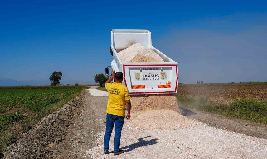 Tarsus kırsalında yol güvenliği için kapsamlı bakım seferberliği