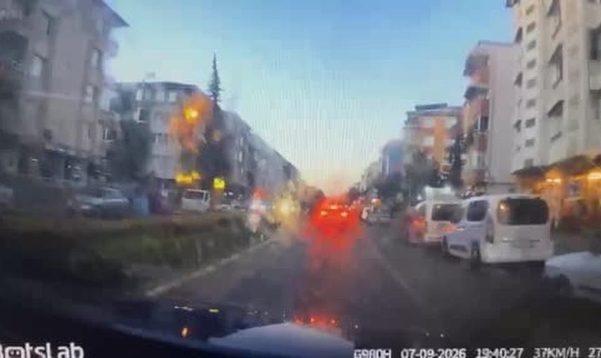 Lüleburgaz'da yaya geçidinde tekerlekli sandalyeye temas eden sürücünün kaçışı kameraya yansıdı