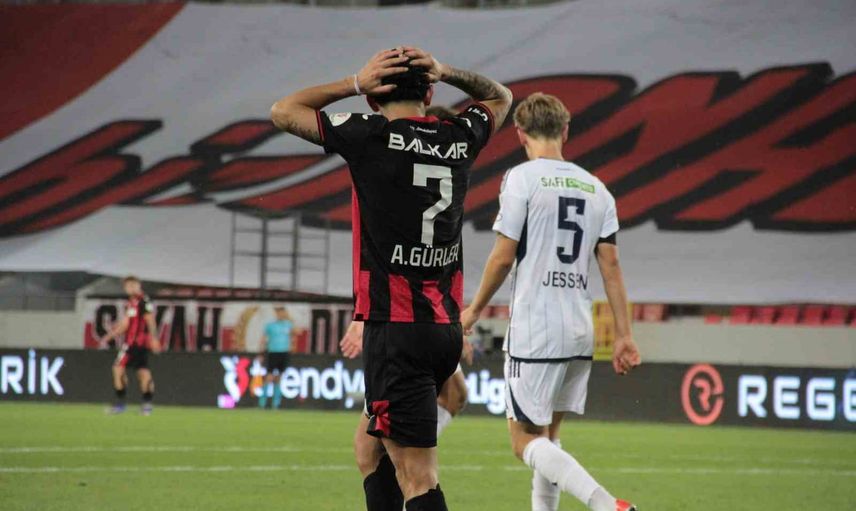 çorum fk taraftarsız oynadığı ilk iç saha maçında mağlup oldu