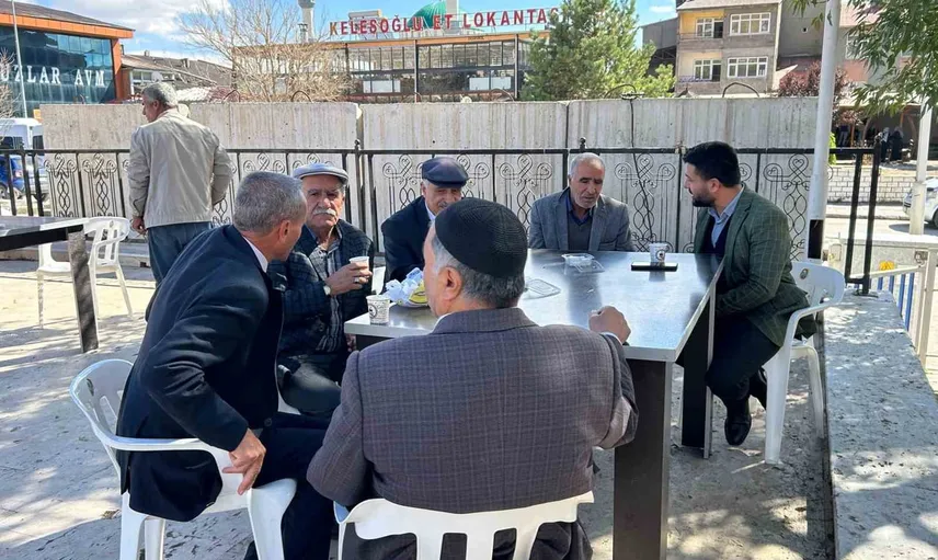 Özalp'ta paylaşma seferberliği başladı: el emeği ürünler Gazze ve Kur'an kurslarına destek için satılıyor