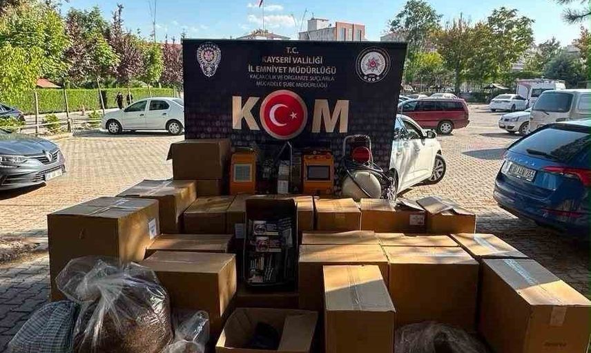 Kayseri'de kaçak tütüne darbe: 270 bin makaron ele geçirildi