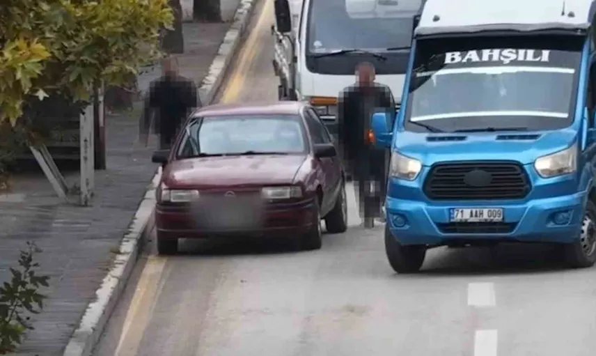 kontrolden kaçmak için koltuk değiştirip yaya numarası yapan sürücüye 80 bin lira ceza