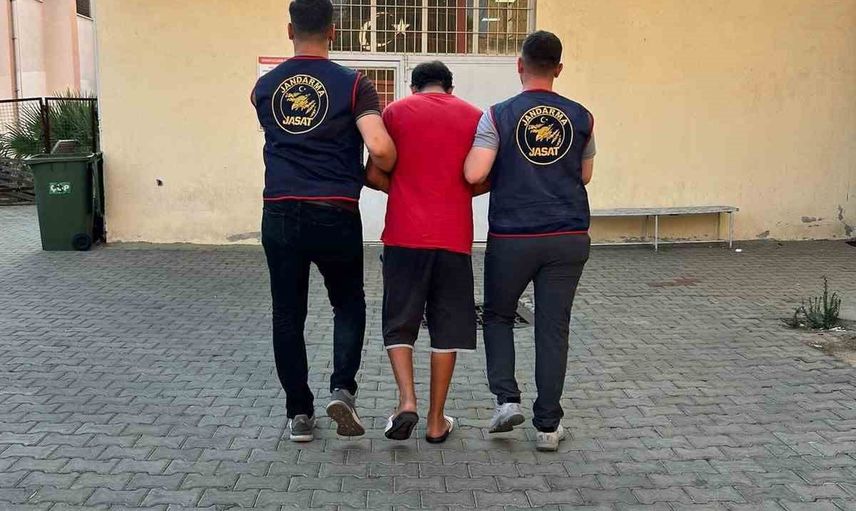 Aydın'da aranan hükümlü Kemalpaşa'da JASAT operasyonuyla yakalandı