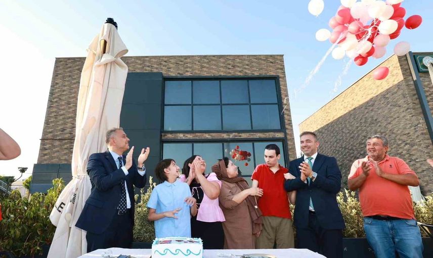 Gökyüzüne umut bıraktı: Berat iki kez lösemiyi yenip balon uçurdu