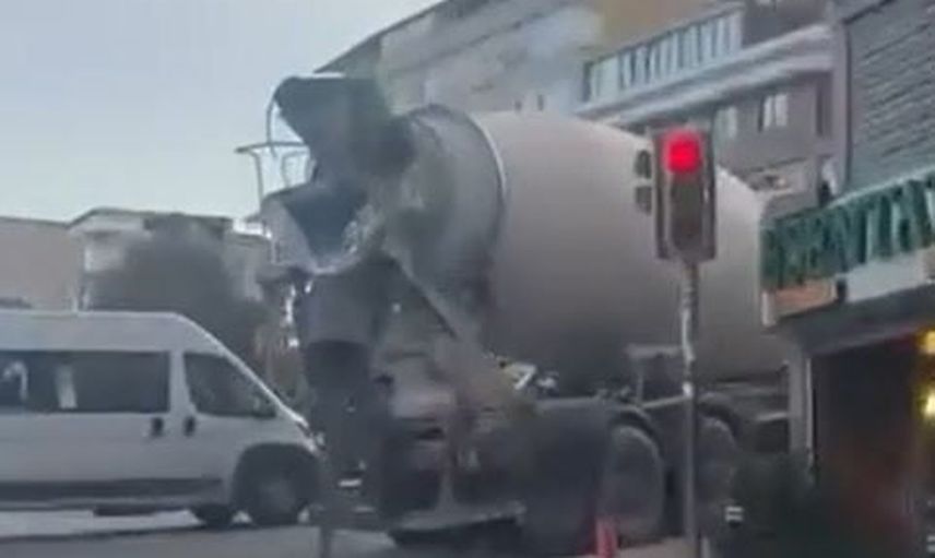 Sosyal medyadan yayılan görüntüler sonrası yola beton döken sürücüye 109 bin 662 TL ceza