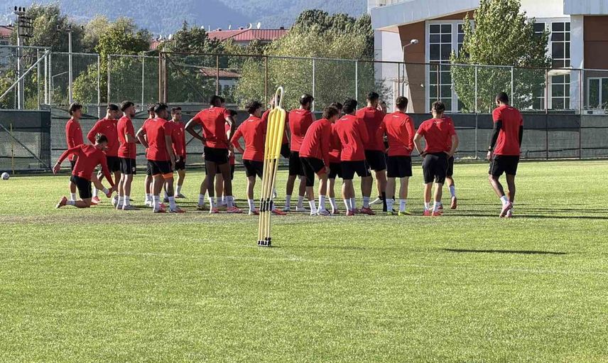 Boluspor taktik prova ile Pendikspor maçına hazırlanıyor