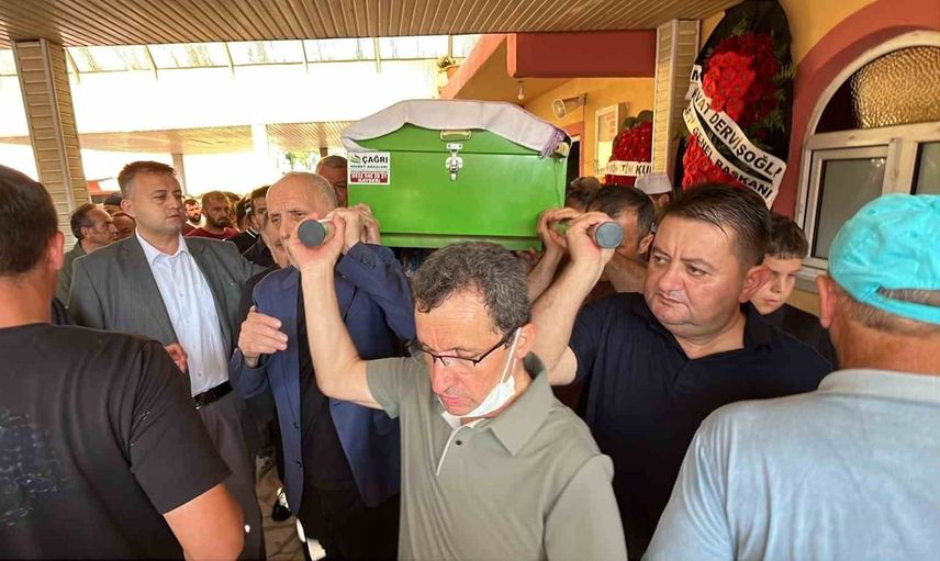 Madenci son yolculuğuna uğurlandı: Erdi Kahveci memleketinde defnedildi