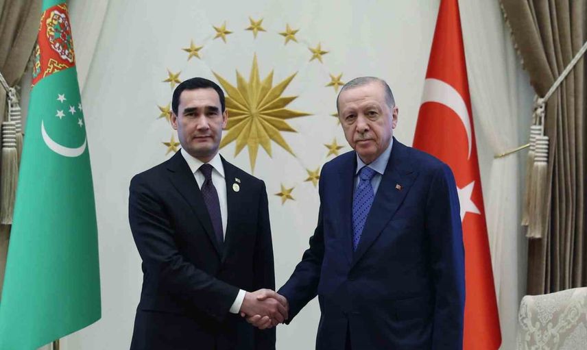 Erdoğan ile Berdimuhammedov, TDT zirvesinde ortak gündemi paylaştı