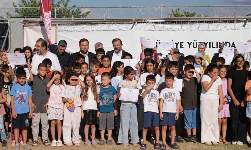 gürsu'da 600 çocuk yüzme öğrendi, yaz kursları tamamlandı