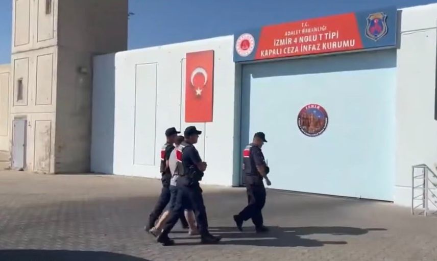 Operasyonla göçmen kaçakçılığı ağı İzmir ve Muğla'da deşifre edildi