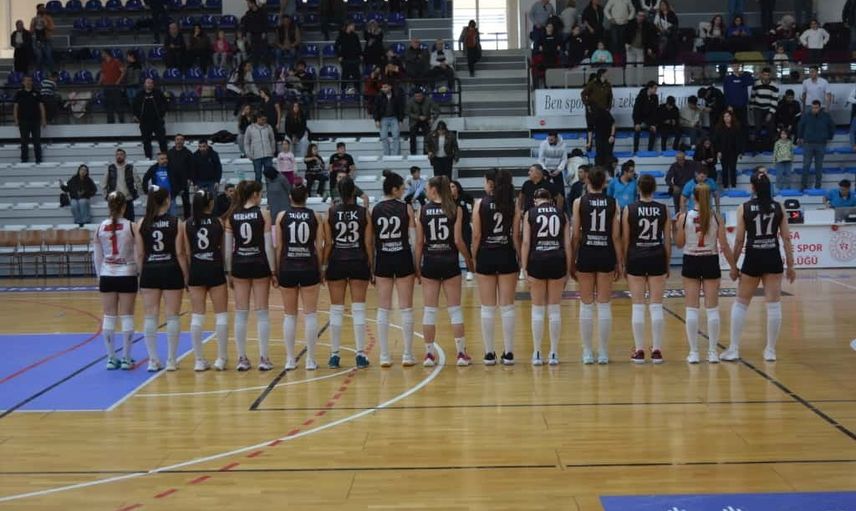 Turgutlu Belediyespor salonda 23 tribün içi reklam alanını satışa çıkardı