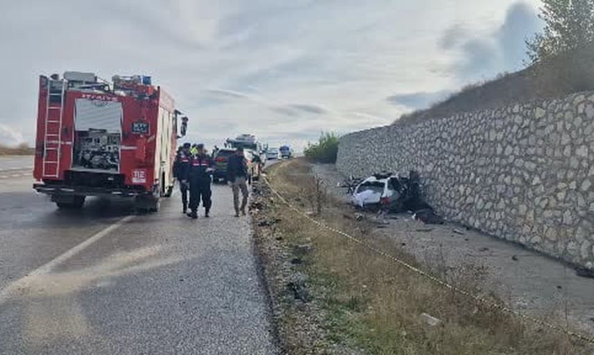 Çorum Alaca'da ciple otomobil çarpıştı: 4 kişi yaşamını yitirdi