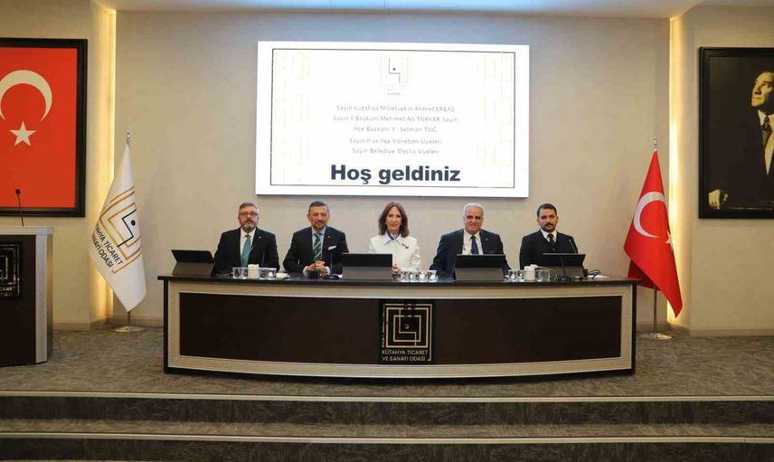 Kütahya'da yeni dönem kutlaması: siyasi heyet odayı ziyaret etti