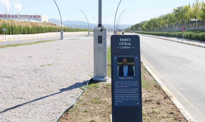 Kütahya OSB'de sanayiye emek veren isimlerin hikâyeleri cadde panolarında