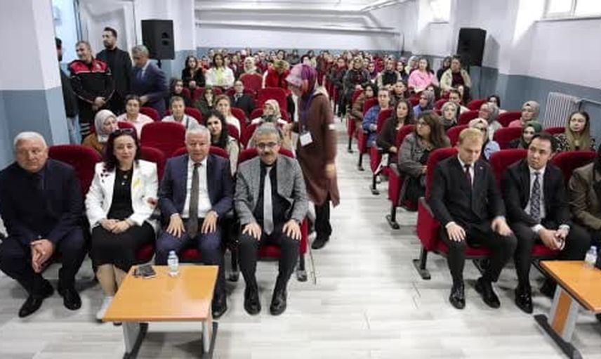 Velilere yönelik bağımlılık eğitimi: Madde mi? Mana mı? Bağımlılık mı?