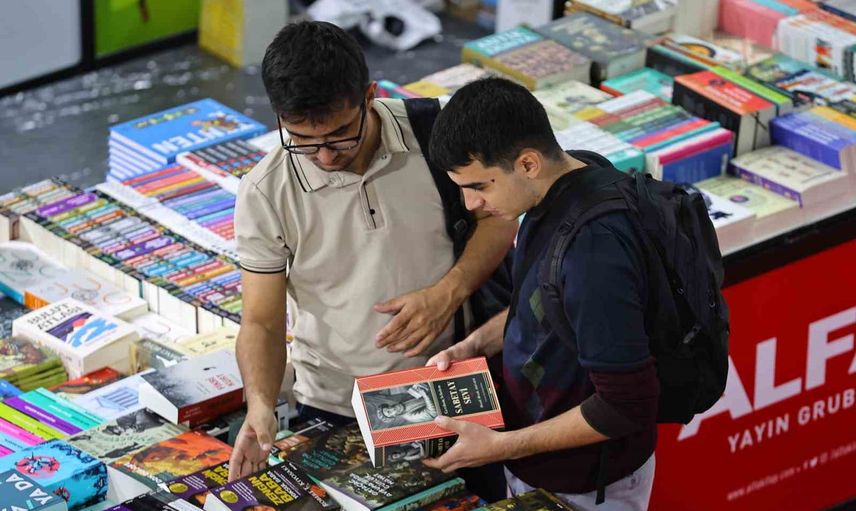 Antalya'da 16. kitap fuarı: okuma kültürüne uzun soluklu yatırım