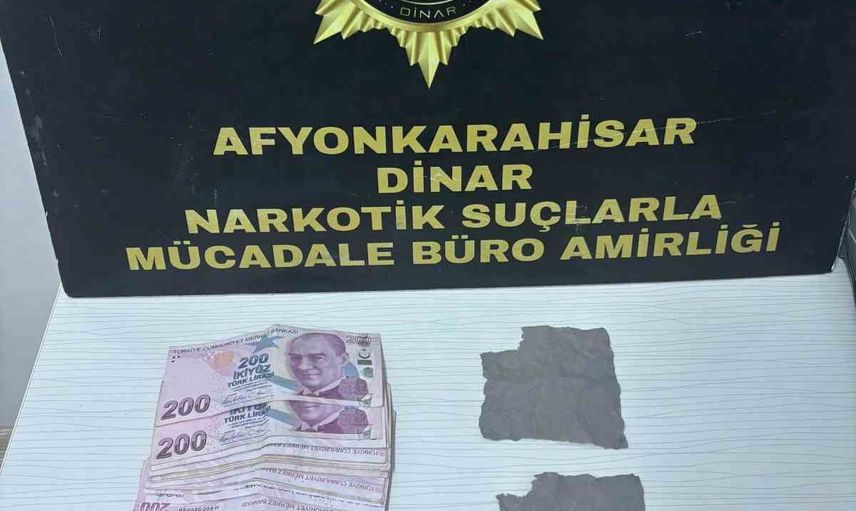 Afyonkarahisar'da sokak satıcılarına baskın: bir kişi tutuklandı