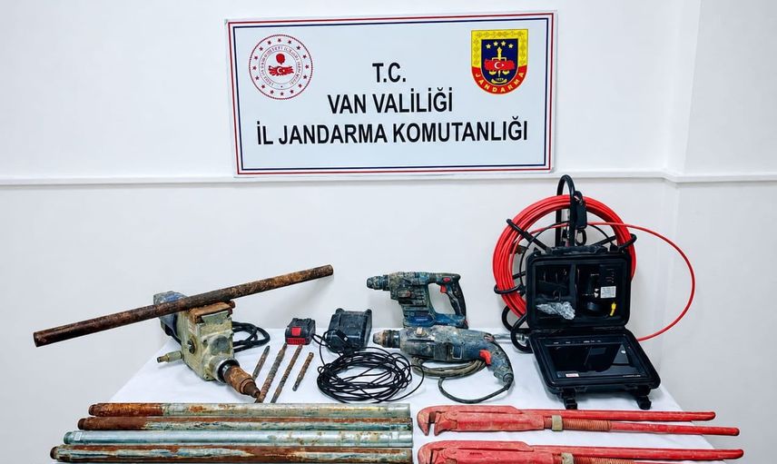 Koruma altındaki Arabızengi Kalesi'nde suçüstü: Çaldıran'da kaçak kazıya iki gözaltı
