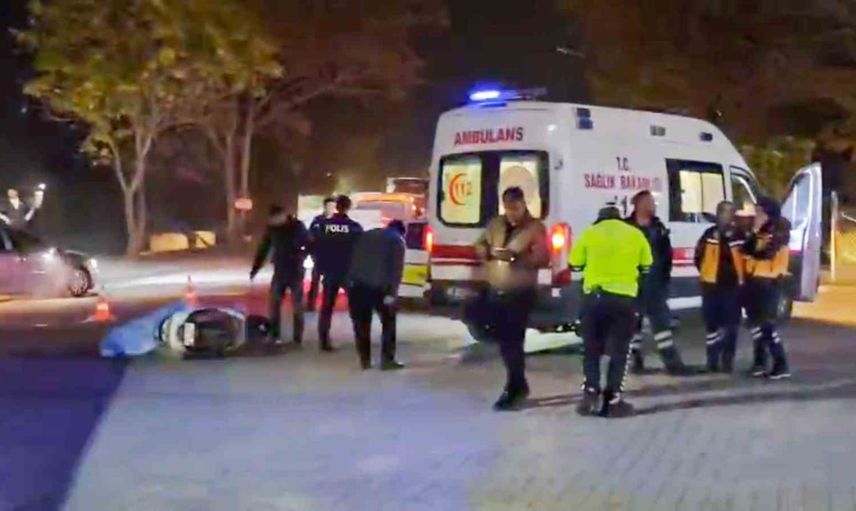Turgutlu'da kavşakta tırla motosiklet çarpıştı: sürücü tırın altında kalarak yaşamını yitirdi
