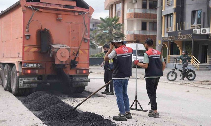 Düzce'de asfalt atağı sürüyor: 35 bin ton sıcak asfalt serildi