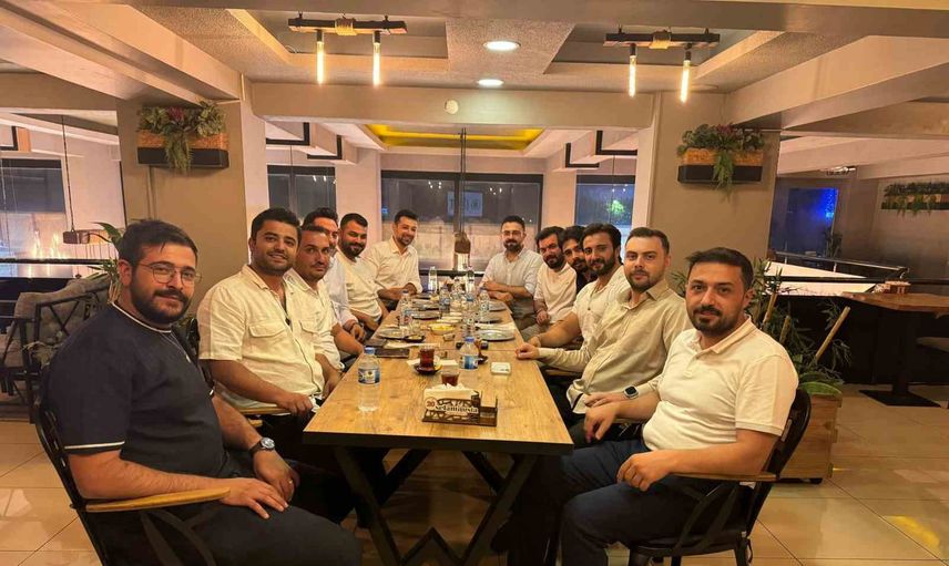 Erzurum'da genç girişimciler ekonomik gündem ve eğitim projelerini masaya yatırdı