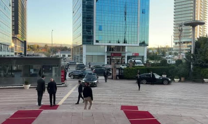 Bakan Tekin CHP merkezinde Kılıçdaroğlu ile eğitim politikalarını görüştü