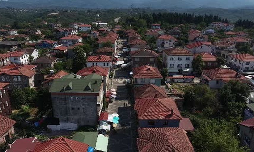 Akçakoca'nın coğrafi işaretli Melengüççeği'ni tencere ve oklavayla yaşatıyorlar