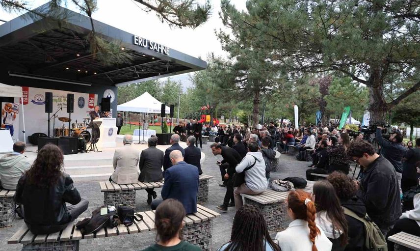 Erciyes kampüsüne gençlik parkı: öğrenciler yeni buluşma noktasını karşıladı