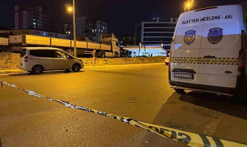Uygulama çağrısıyla durdurulan taksici sivil trafik polisine ateş açtı, ardından kendini vurdu