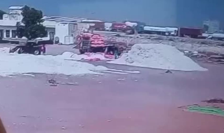 Sukkur'da lpg tankeri patlaması can aldı, kurtarma çalışmaları sürüyor