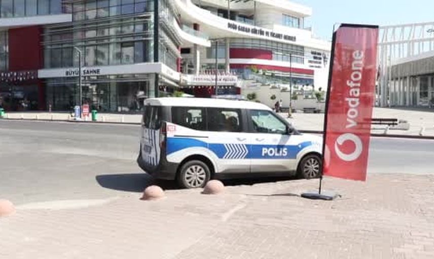 Polisin 'dur' ihtarına uymayan sürücü Antalya'da 3,86 promille yakalandı