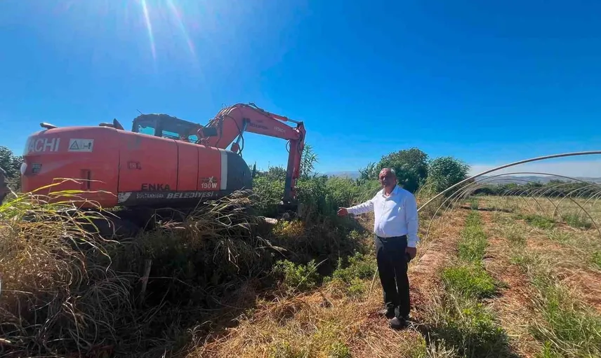 Sultanhisar'da ova yolları üretici odaklı onarımla yenileniyor