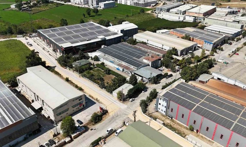 cerrah’ta veysel karani caddesine sathi kaplama çalışması tamamlandı
