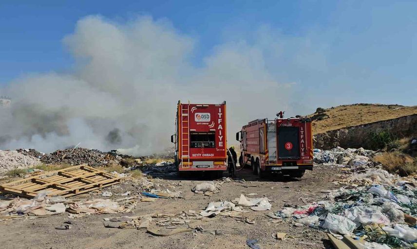 Kayseri'de alevlere karşı güvercin yuvasını suyla kurtardılar