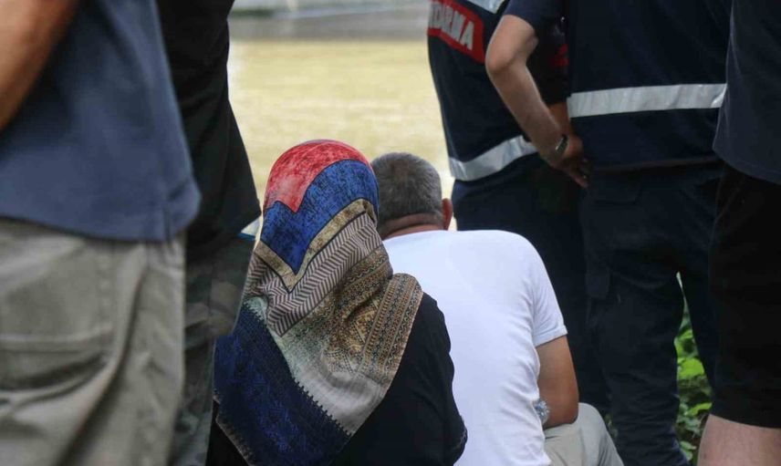 Köprüden atlayan 26 yaşındaki genç Sakarya nehrinde cansız bulundu