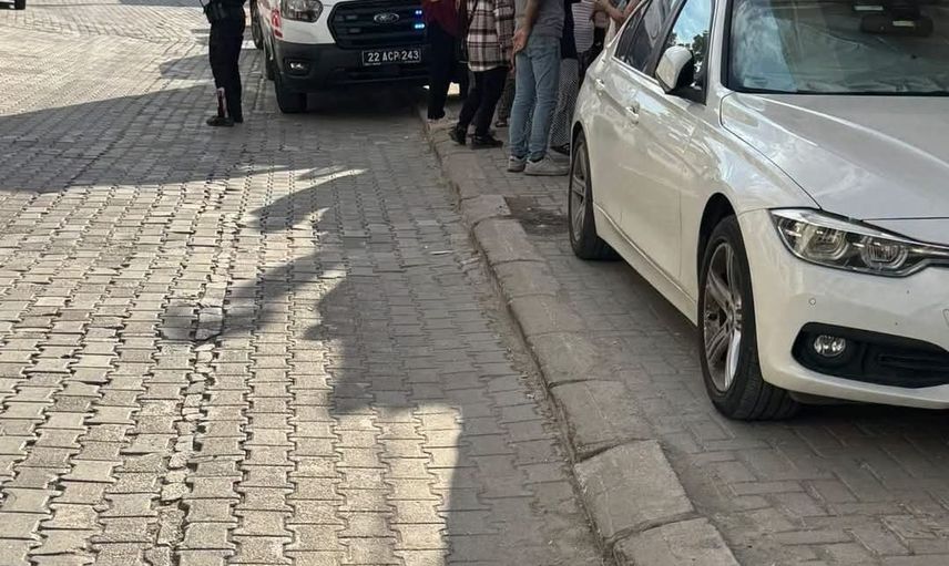 Komşuların ihbarı sonrası evinde ölü bulunan 80 yaşındaki kadın için soruşturma başlatıldı